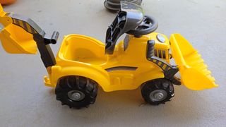 Correpasillos remolque, excavadora.