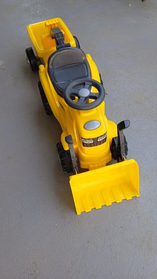 Correpasillos remolque, excavadora.