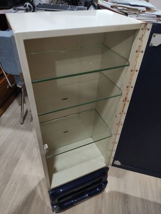 Armario espejo azul vintage