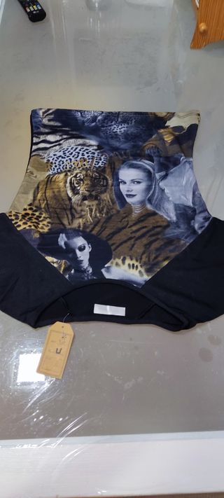 Camiseta mujer estampada muy original talla 36-38