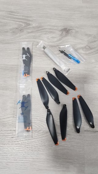 DJI Mini 3: Dron + Bolsa + Recambios