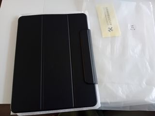 Funda negra iPad Pro 13