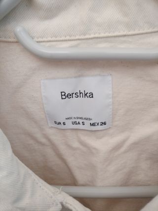 Cazadora vaquera Bershka beige - talla 5