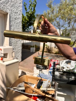 Lámpara de pared dorada vintage
