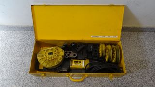 Curvadora Tubos REMS 15-28mm c/Trípode