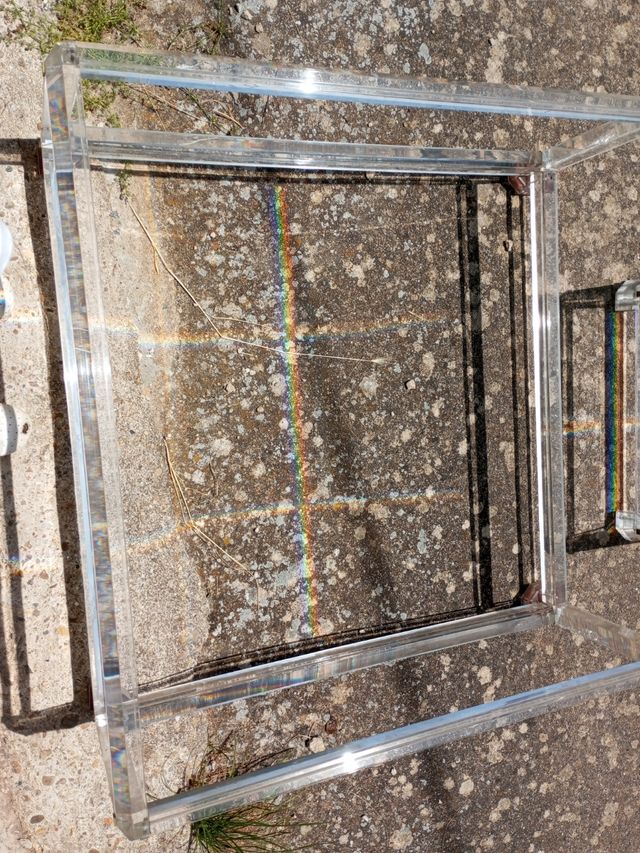 Mesa de centro acrílica transparente