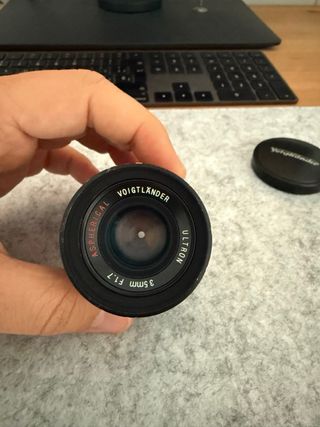 Canon 7sz + objetivo Ultron 35 1.7