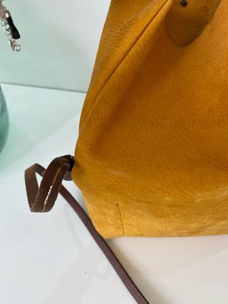 Bolso bandolera color mostaza