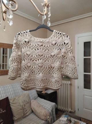 Top corto beige crochet