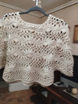 Top corto beige crochet