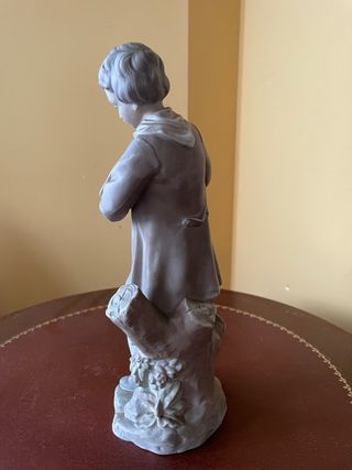 Figura porcelana Lladró niño flores