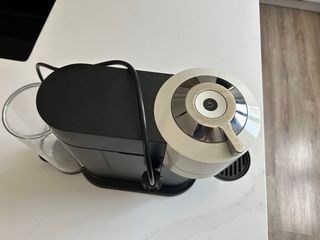 Cafetera Nespresso DeLonghi (Vertuo)