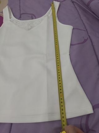Camiseta blanca tirantes encaje