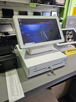 Solo TPV tactil Blanco i3 8GB RAM 120SSD