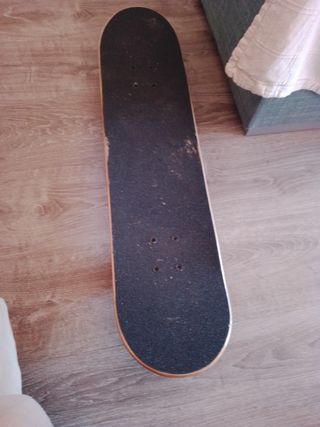 Monopatín Tony Hawk