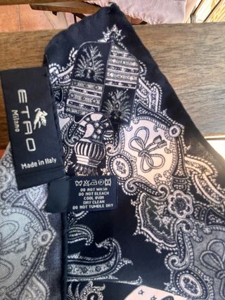 Etro, Pochette da taschino in seta 