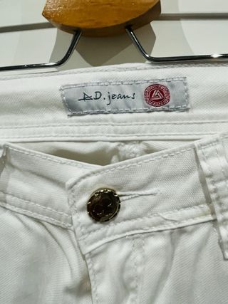 Pantalón vaquero pitillo blanco. Solo envio