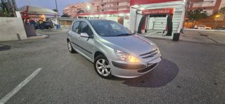 Peugeot 307 2004