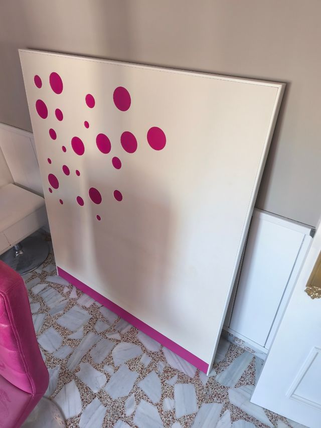 Escritorio y cabecero infantil rosa