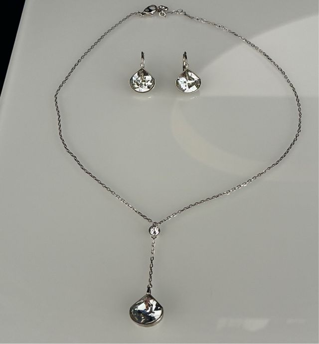 Conjunto Swarovski: Collar y pendientes