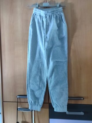 2 Pantalones de chándal - Negro y Gris.