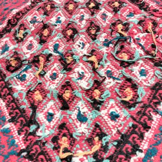 Alfombra roja oriental