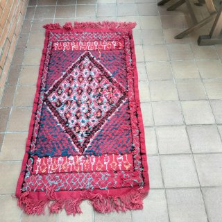Alfombra roja oriental