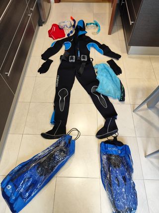 Equipo  Completo  de buceo niño con capucha 
