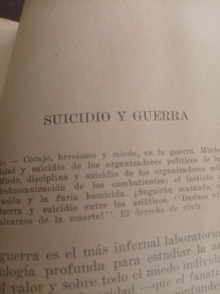 Libro antiguo, EL SUICIDIO