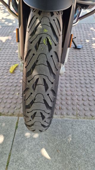 BMW R 1250 GSA TRIPLE BLACK con 21.000km.