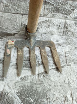 Rastrillo jardinera antiguo