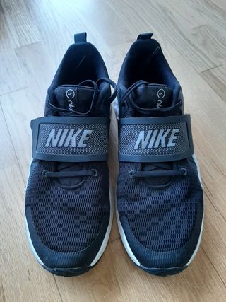 Nike Renew Retaliation - Zapatillas Cross Training