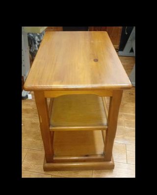 Mueble madera con ruedas