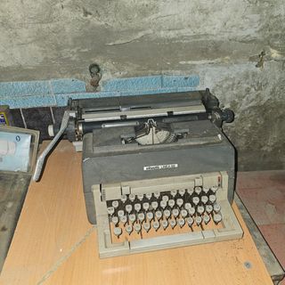 Olivetti Linea 98 - Máquina de escribir