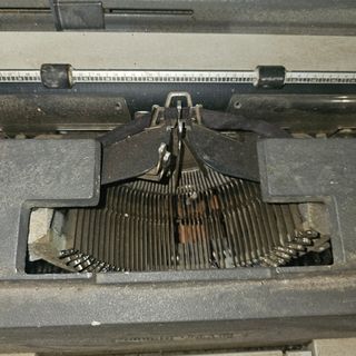 Olivetti Linea 98 - Máquina de escribir