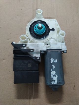 Motor elevalunas Leon 2 tras derecho