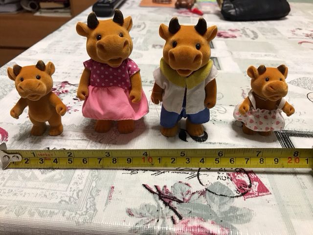 Familia vacas SYLVANIAN (4 figuras)