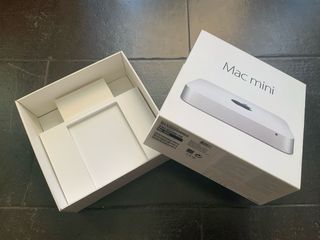 Mac mini - Plata - Memoria Ampliada + ratón