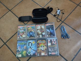 PSP Sony + 8 giochi
