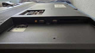 TV Toshiba 32" Smart TV