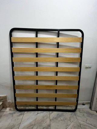 Somier metálico con láminas de madera