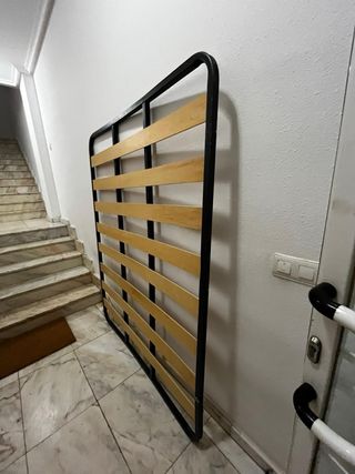 Somier metálico con láminas de madera