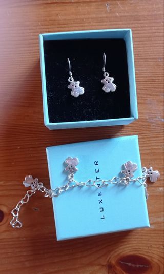 Pulsera y pendientes osos.