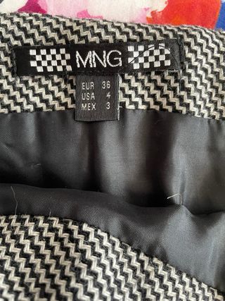 Falda mini negra y blanca