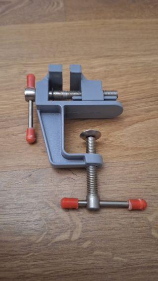 Mini tornillo de banco