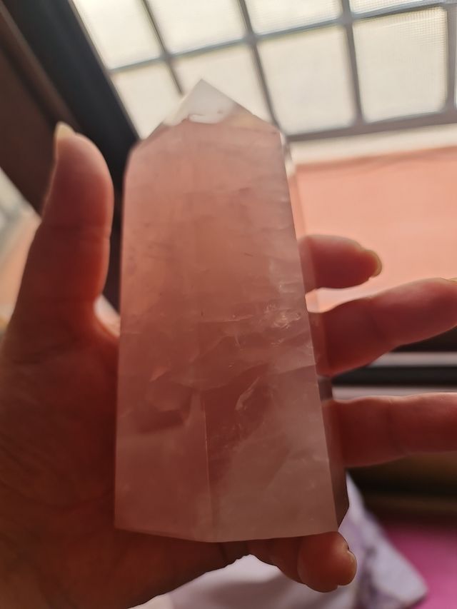 Torre de Cuarzo Rosa