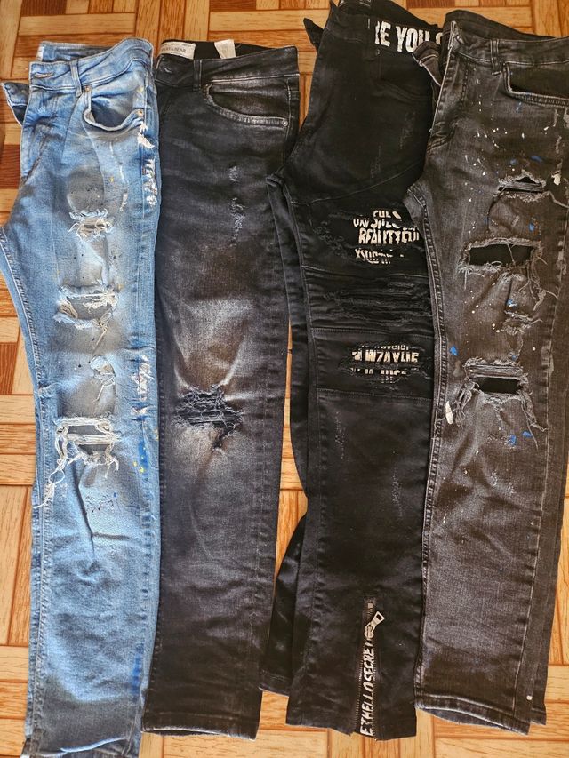 Vaqueros rotos negros y azules