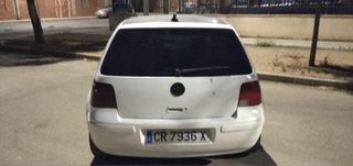Volkswagen Golf 2000
