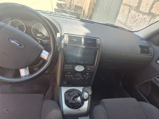 Ford Mondeo 2001