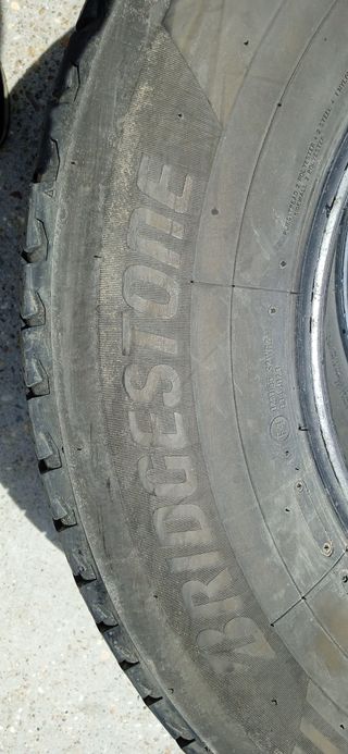 Neumáticos Bridgestone 225/75/16C